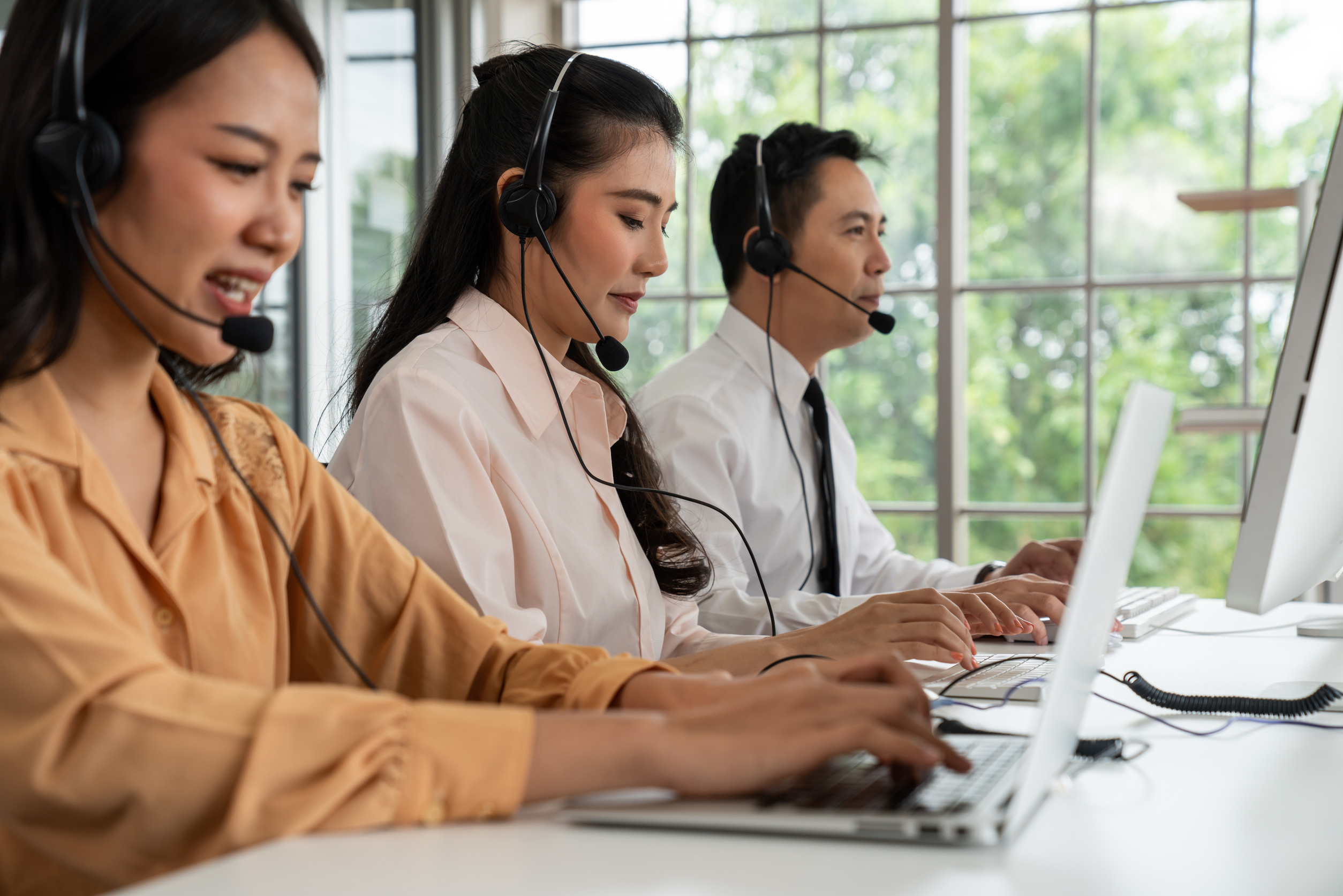 第一步：聯絡預約